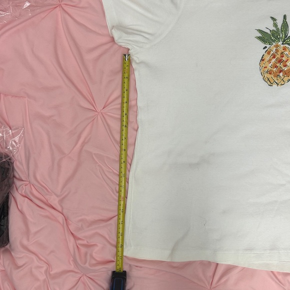 White Pineapple Graphic Tee - Picture 6 of 6